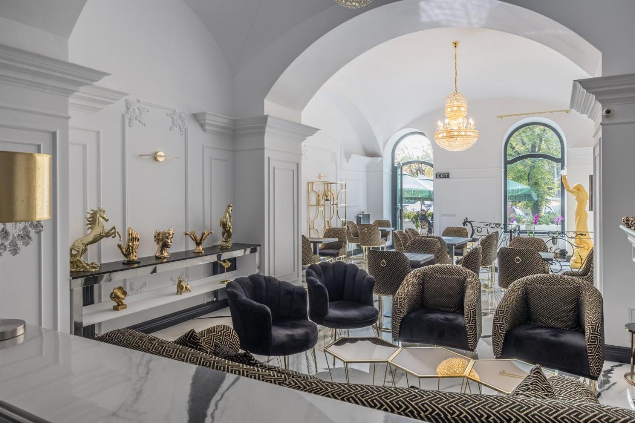 Hotel Vila Central Boutique Satu Mare Dış mekan fotoğraf