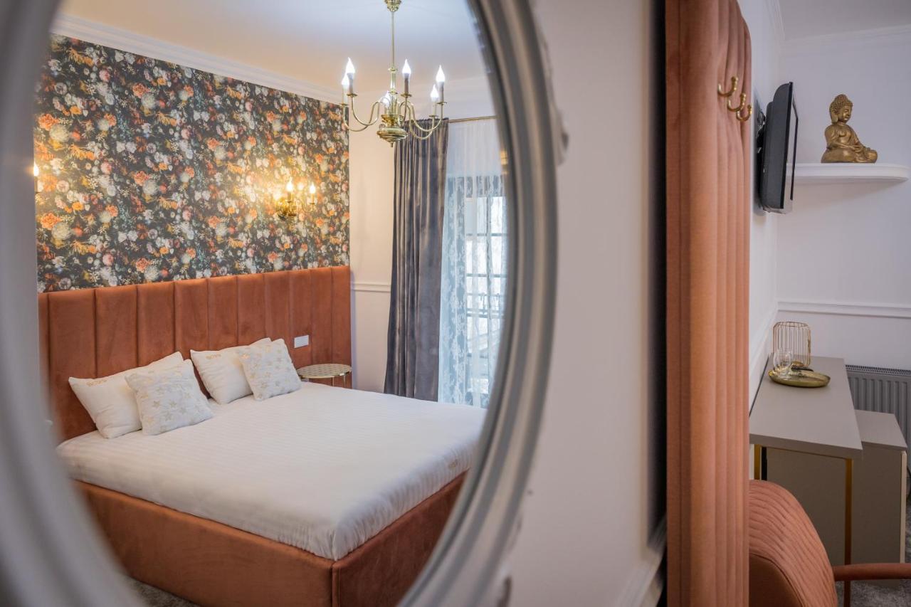 Hotel Vila Central Boutique Satu Mare Dış mekan fotoğraf