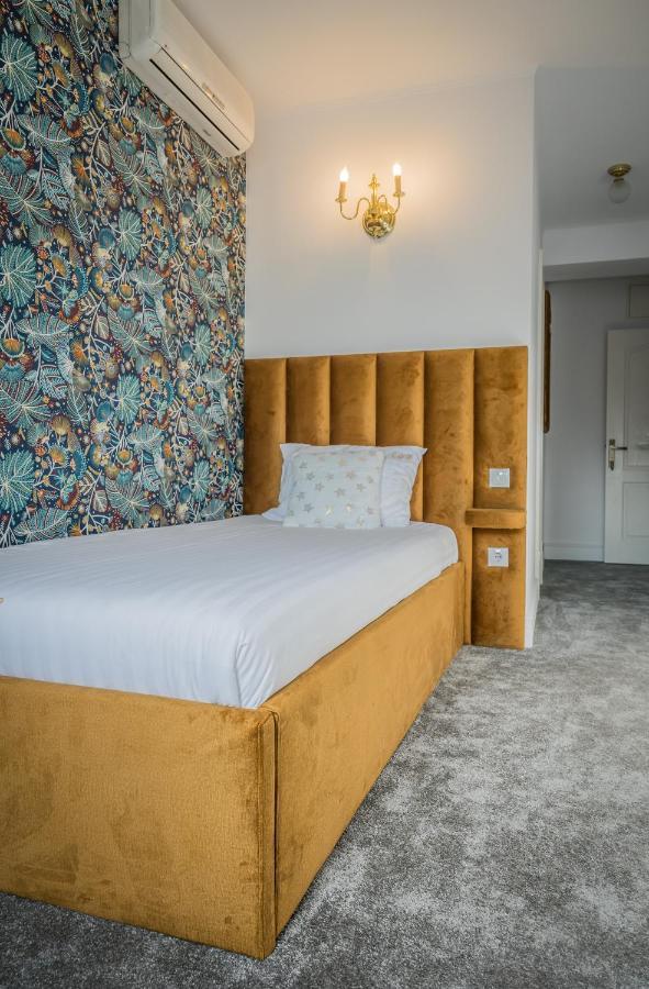 Hotel Vila Central Boutique Satu Mare Dış mekan fotoğraf